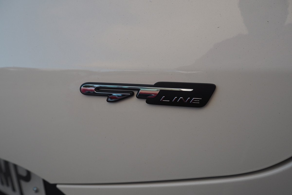 Prueba y opinión del Kia Stonic: precio, comportamiento y comparativa frente al Rio