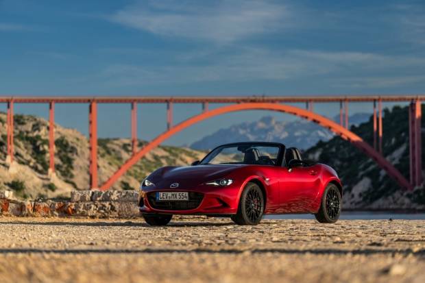 ¿Sueñas con un Mazda MX-5? Ahora lo tienes desde 149 € / mes