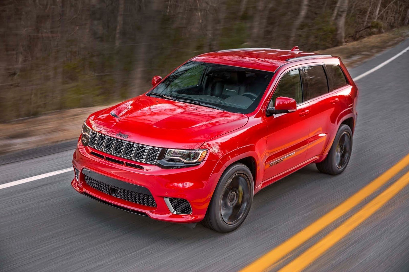 Jeep Grand Cherokee Trackhawk: motor V8 y más de 700 CV para un SUV muy bestia