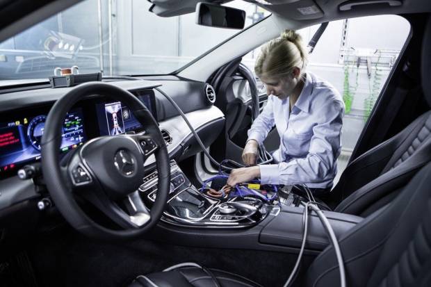 Los nuevos motores de Mercedes para 2017: más potencia y menos consumo
