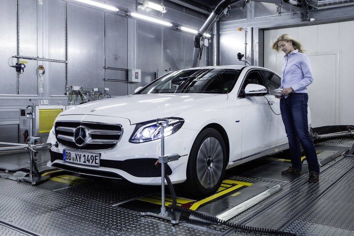Los nuevos motores de Mercedes para 2017: más potencia y menos consumo