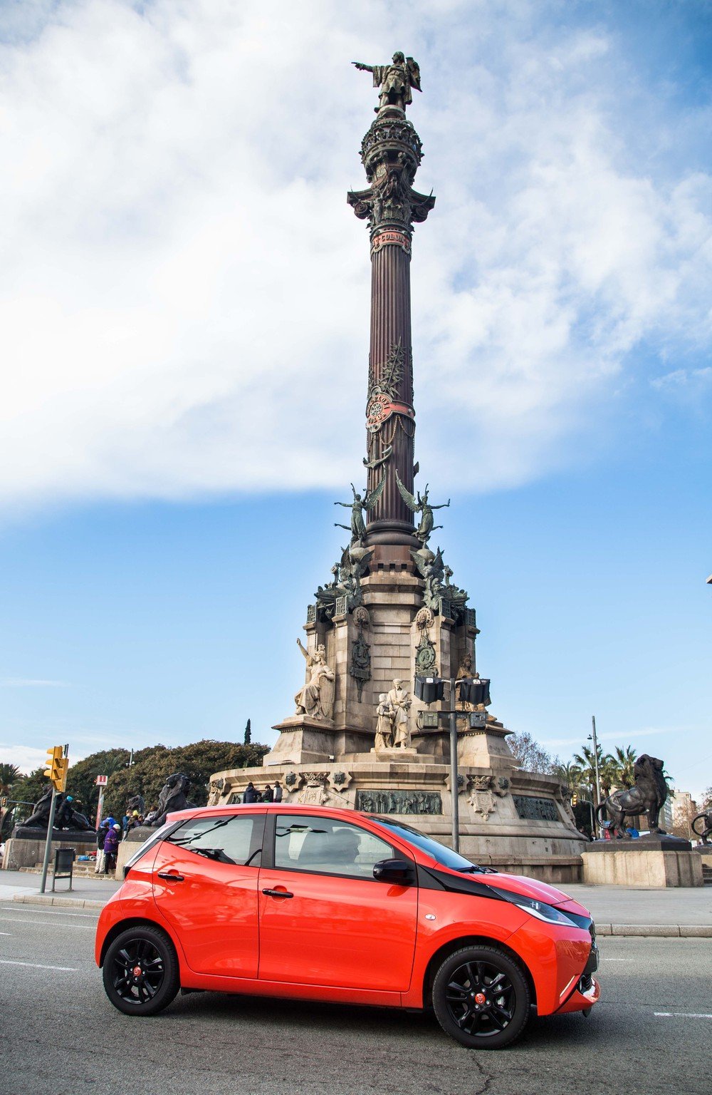 Prueba del nuevo Toyota AYGO: ya disponible por 100 euros al mes