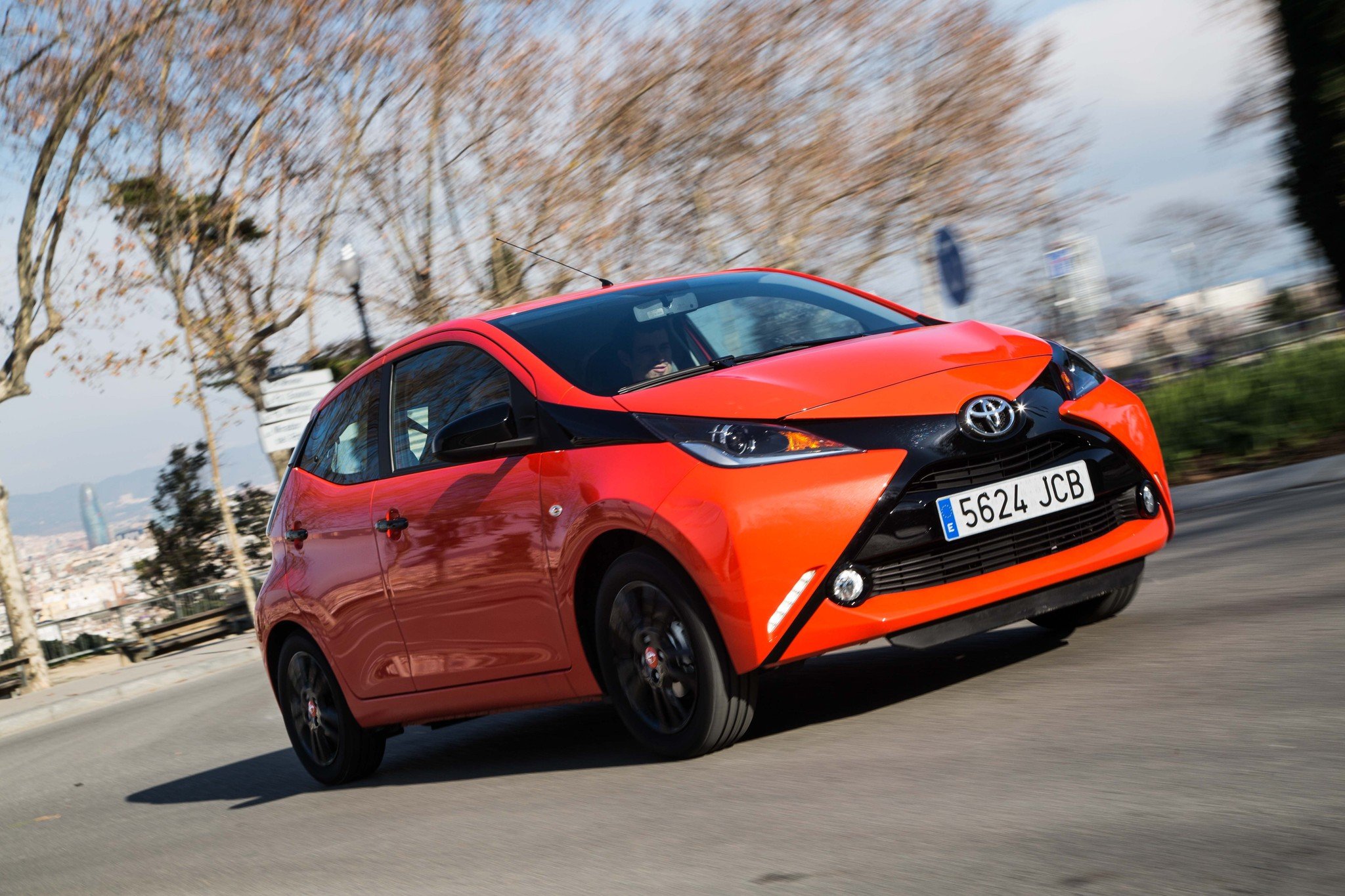 Prueba del nuevo Toyota AYGO: ya disponible por 100 euros al mes