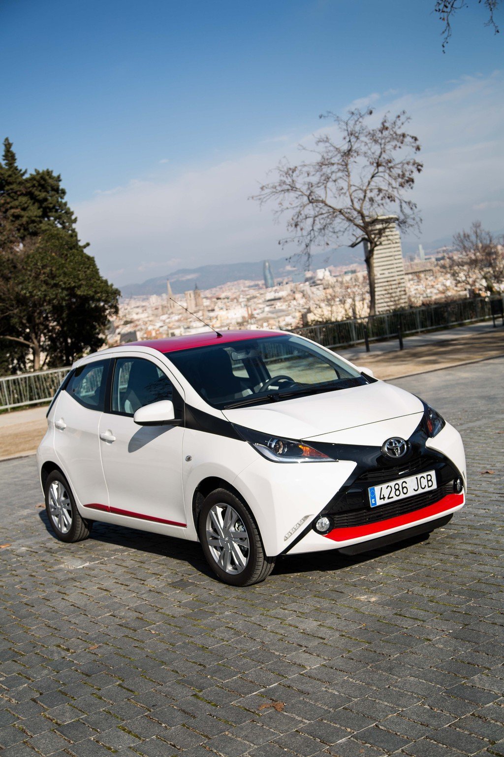 Prueba del nuevo Toyota AYGO: ya disponible por 100 euros al mes