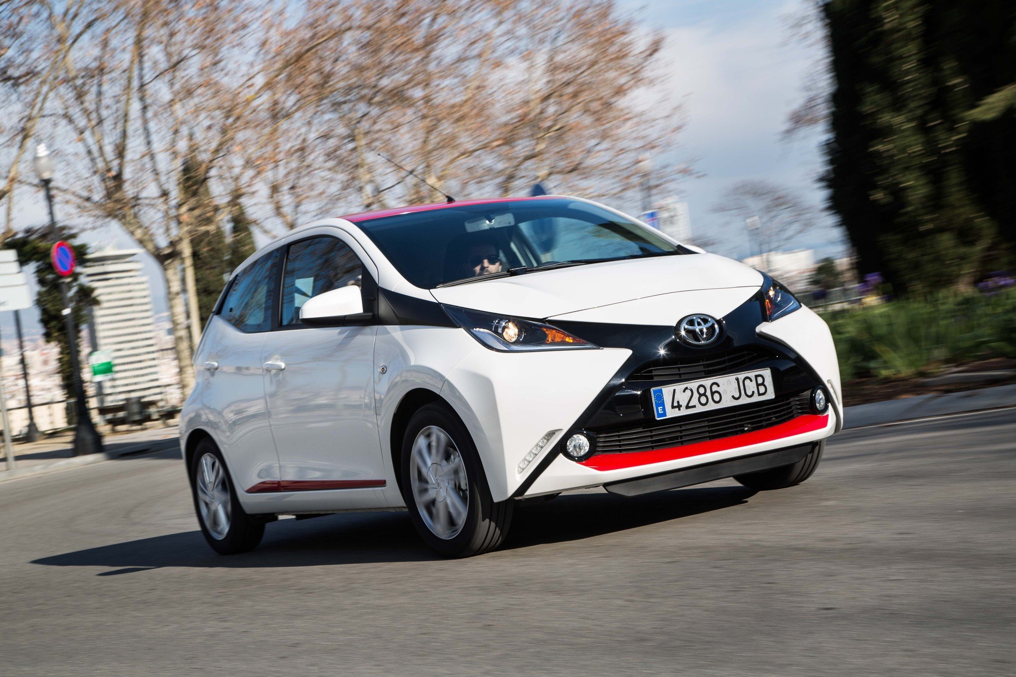 Prueba del nuevo Toyota AYGO: ya disponible por 100 euros al mes