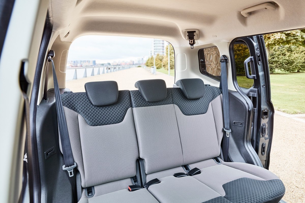 Ford actualiza sus Tourneo Connect y Courier