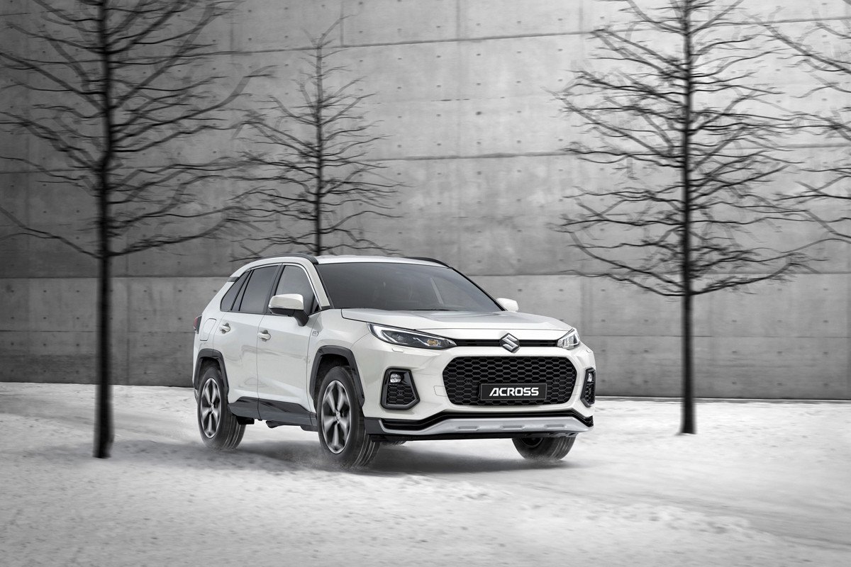 Prueba Suzuki Across: el buque insignia de la marca, tracción total e híbrido enchufable