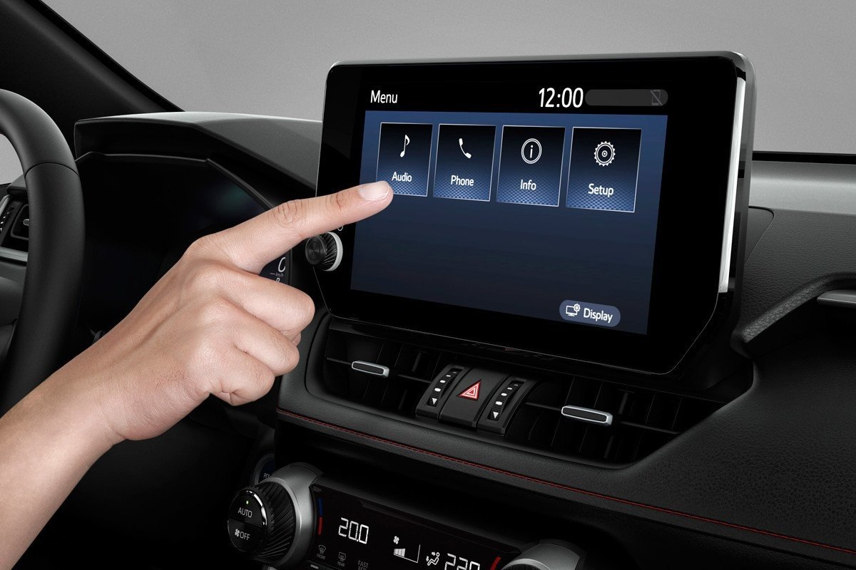 Prueba Suzuki Across: el buque insignia de la marca, tracción total e híbrido enchufable