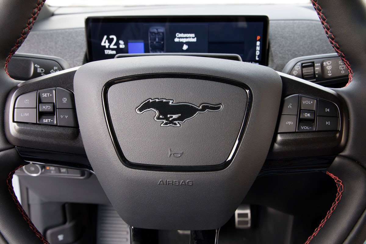 Prueba Ford Mustang Mach-E: precios, comportamiento, gama, autonomía