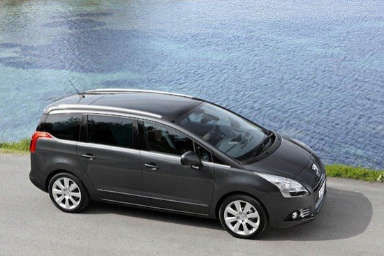 Peugeot 5008 con cambio automático: ¿Interesa?