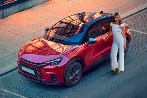 Lexus LBX Vibrant Edition: la versión más atrevida del híbrido premium con etiqueta ECO