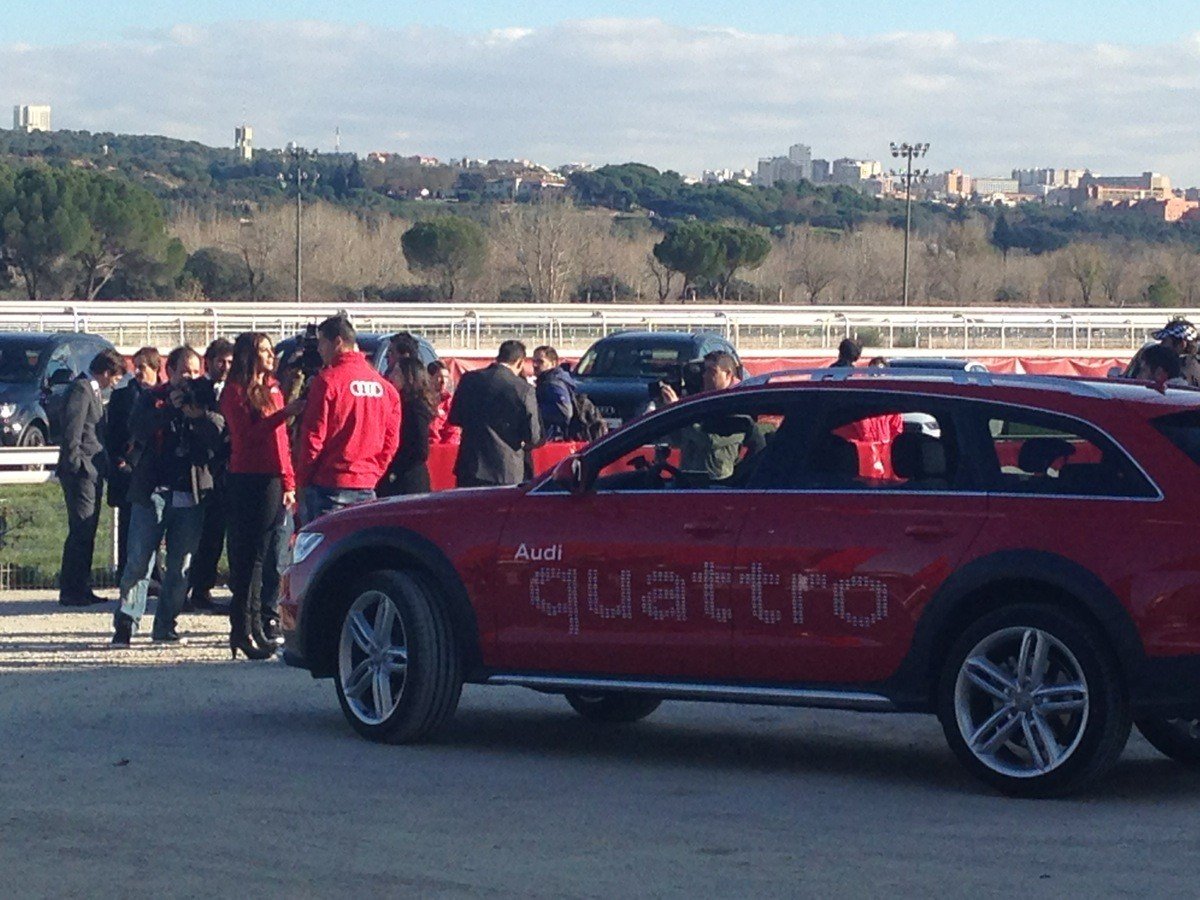 Audi entrega los nuevos coches al Real Madrid para la temporada 2013/14