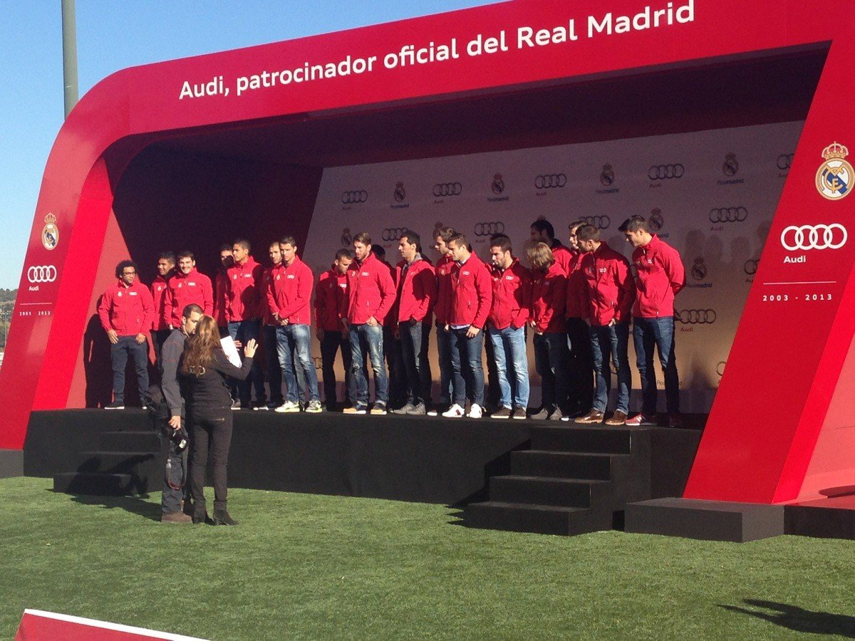 Audi entrega los nuevos coches al Real Madrid para la temporada 2013/14