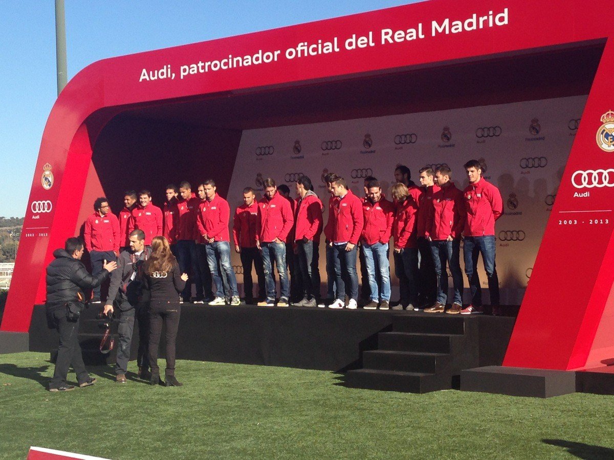 Audi entrega los nuevos coches al Real Madrid para la temporada 2013/14