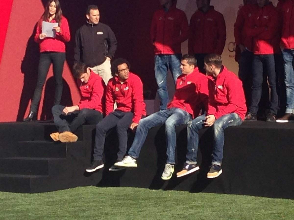 Audi entrega los nuevos coches al Real Madrid para la temporada 2013/14
