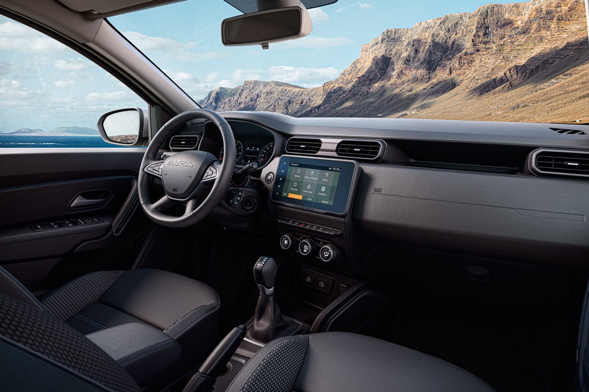 Dacia estrena nueva identidad visual y la aplica a toda su gama a la vez