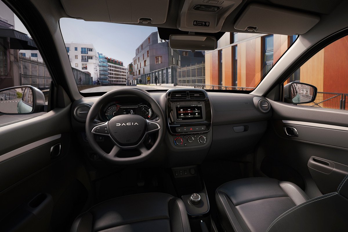Dacia estrena nueva identidad visual y la aplica a toda su gama a la vez