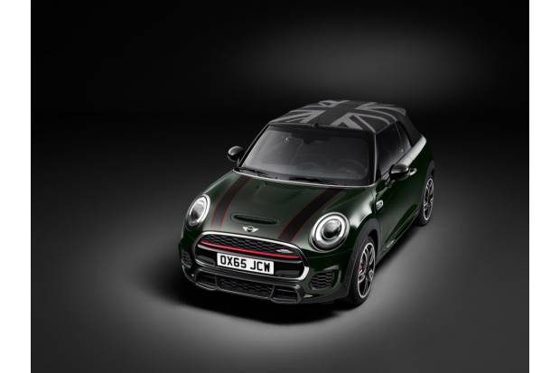 Nuevo MINI John Cooper Works Cabrio: el MINI descapotable más deportivo
