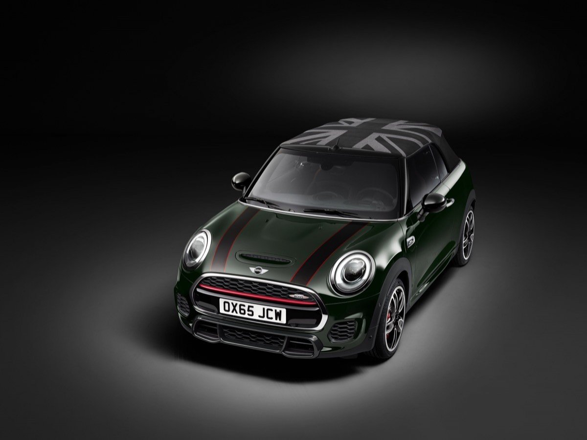 Nuevo MINI John Cooper Works Cabrio: el MINI descapotable más deportivo