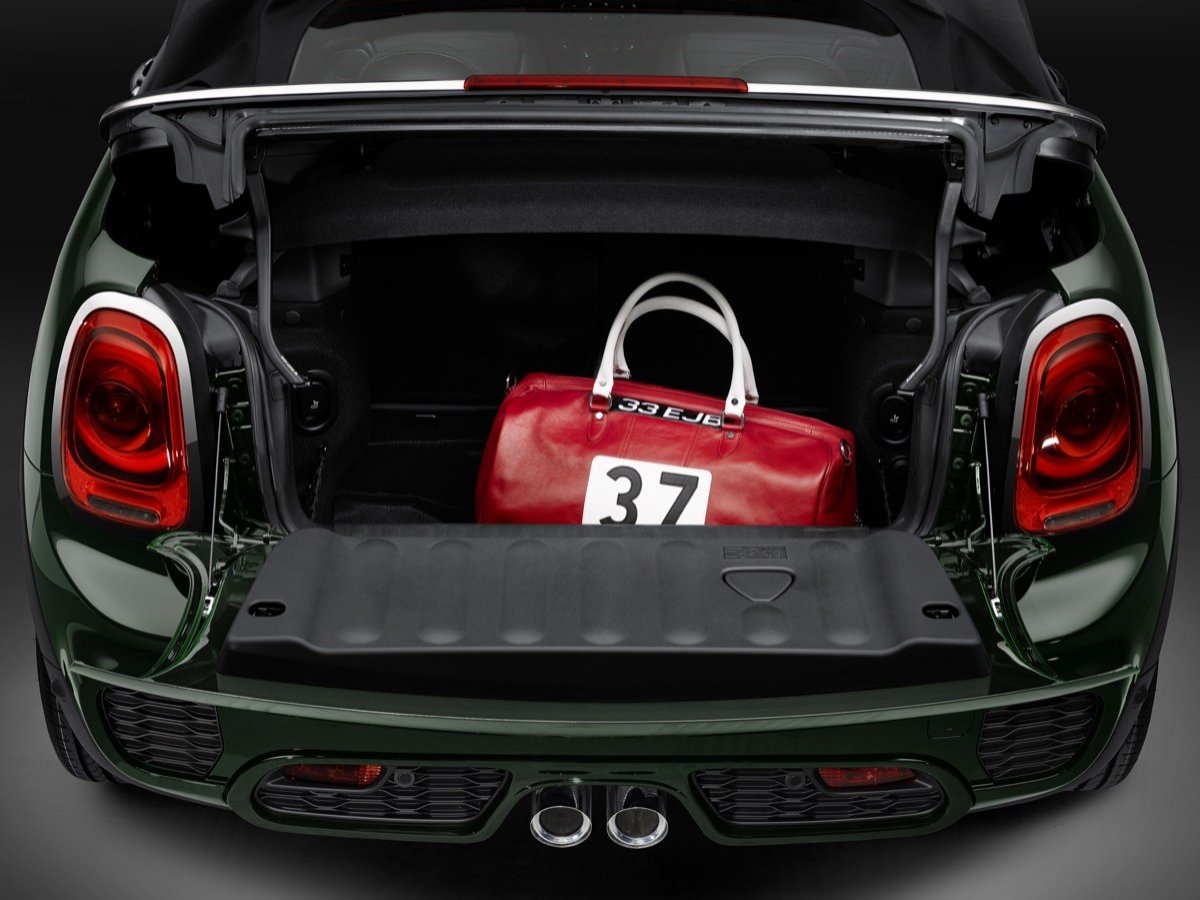 Nuevo MINI John Cooper Works Cabrio: el MINI descapotable más deportivo