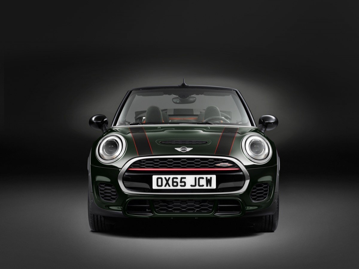 Nuevo MINI John Cooper Works Cabrio: el MINI descapotable más deportivo