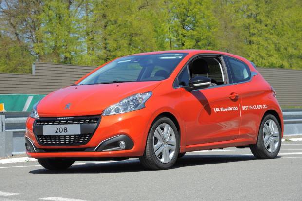 Peugeot 208 1.6 BlueHDI 100 CV: récord de consumo... y no es un híbrido