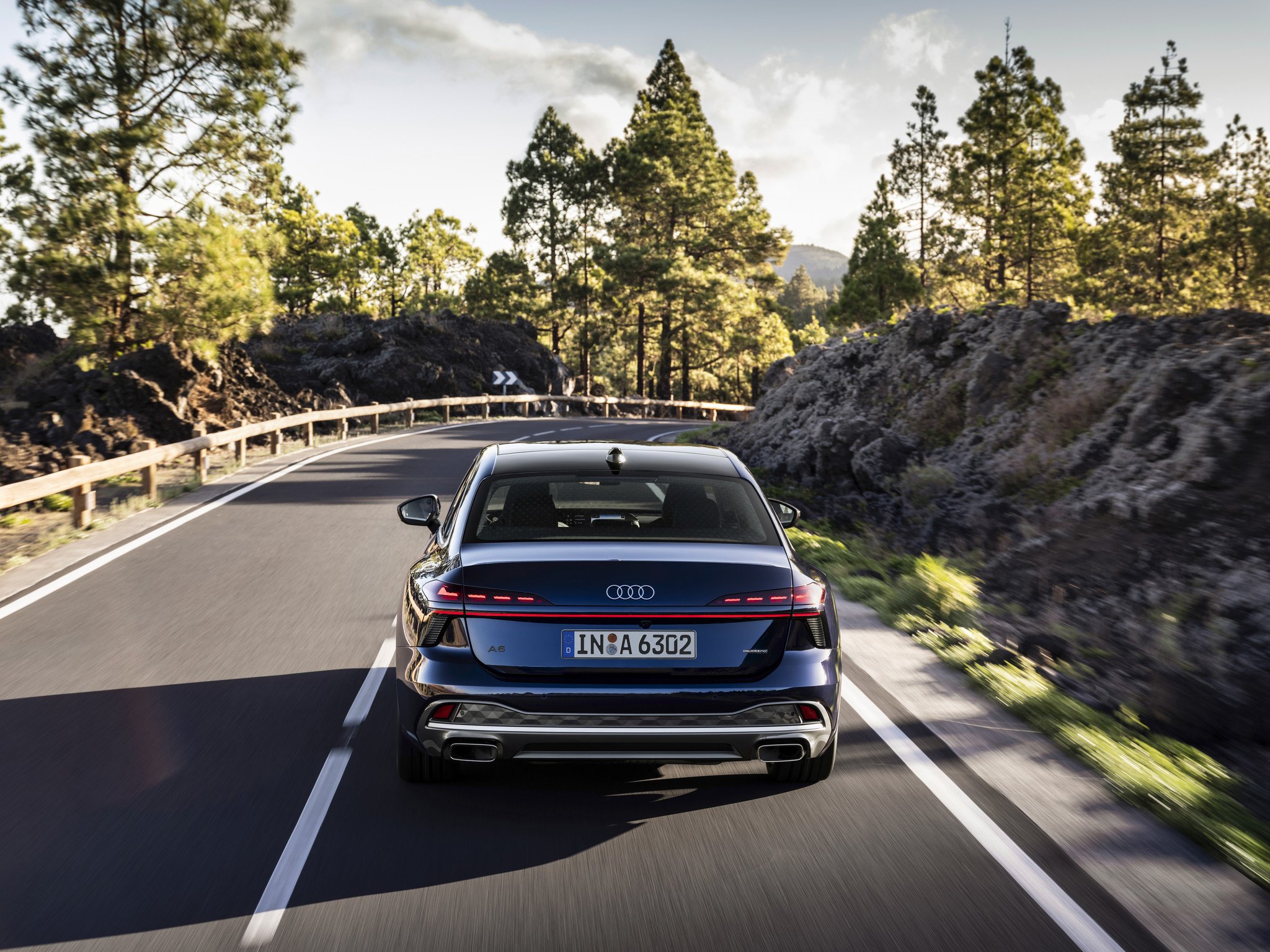 Audi A6 en Marcha Trasera
