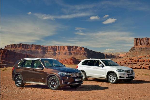 BMW X5 con tracción trasera 4x2 y motor 4 cilindros