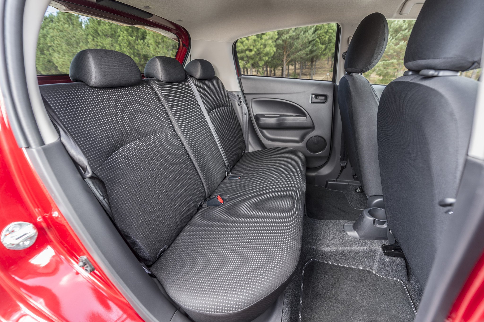 Prueba Mitsubishi Space Star: en la ciudad, “menos es más”