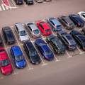 Los coches negros, azules y grises dominan el asfalto español… y el kilometraje