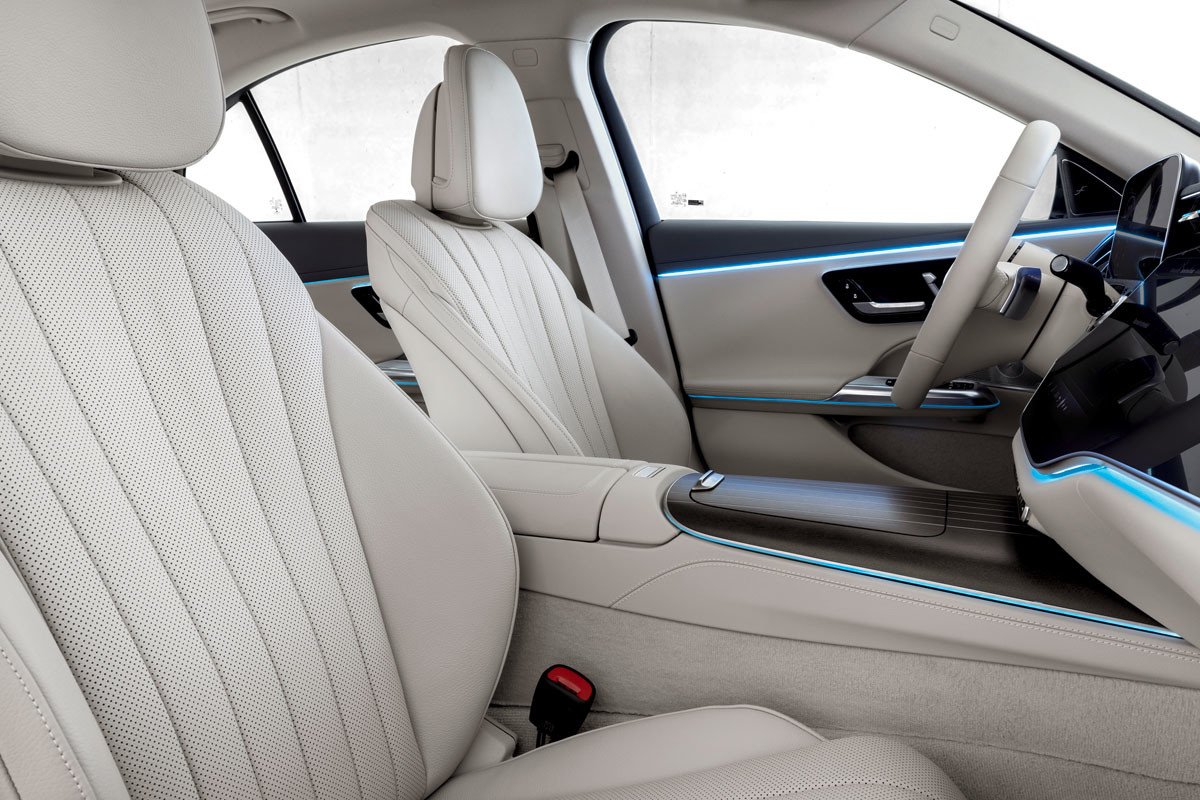 Todo sobre el nuevo Mercedes Clase E: nuevo diseño, más pantallas, motores híbridos