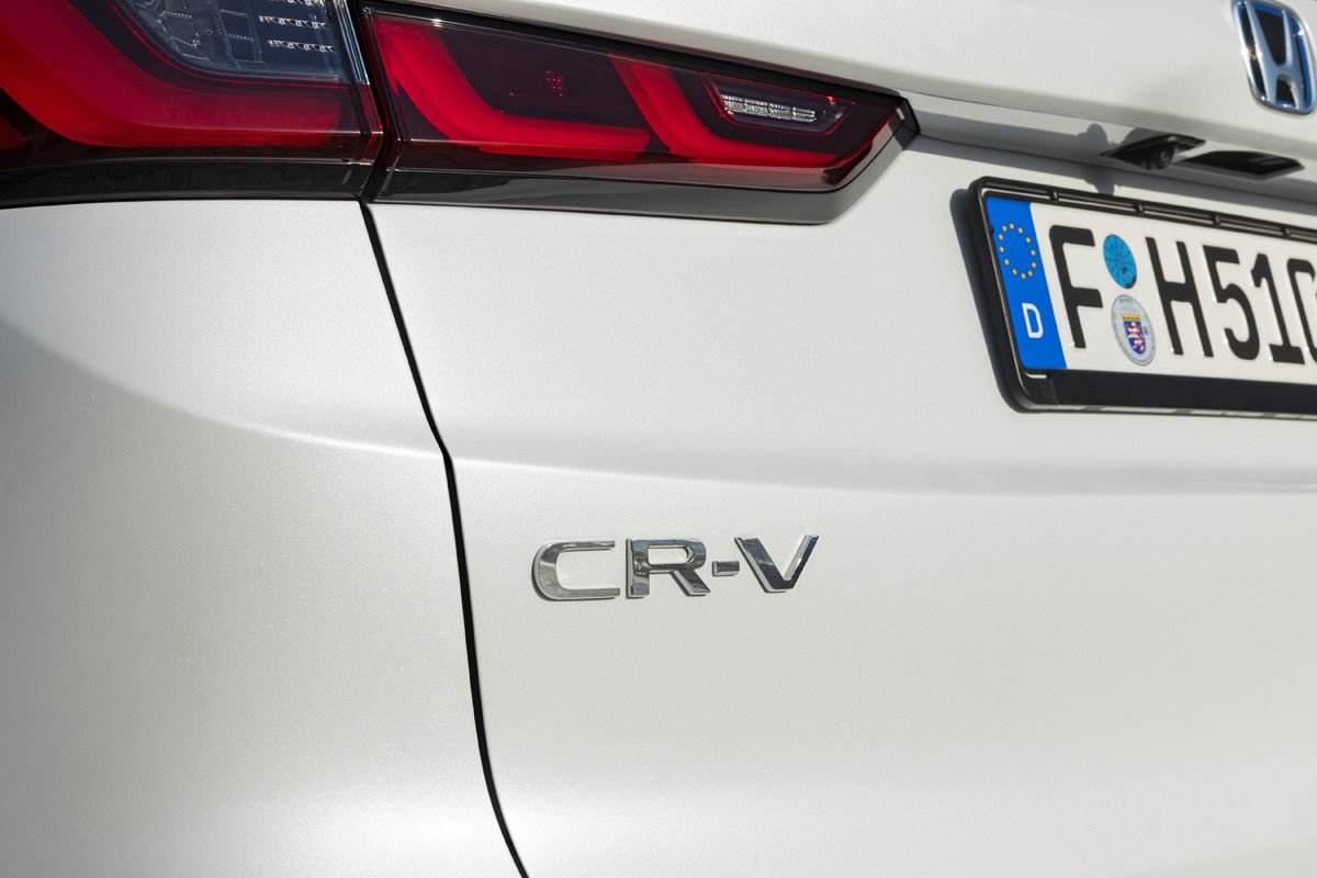 Prueba Honda CR-V: más grande, tecnológico y estrenando mecánica híbrida enchufable