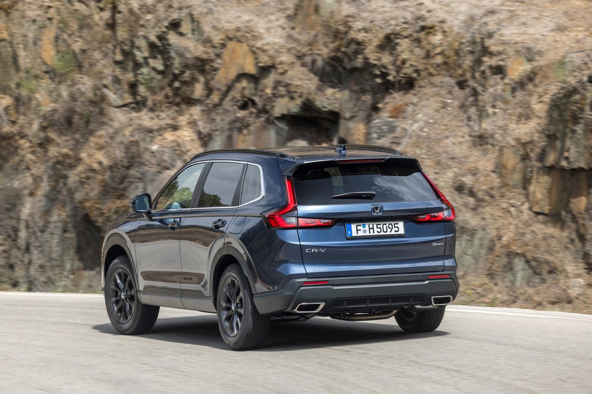 Prueba Honda CR-V: más grande, tecnológico y estrenando mecánica híbrida enchufable