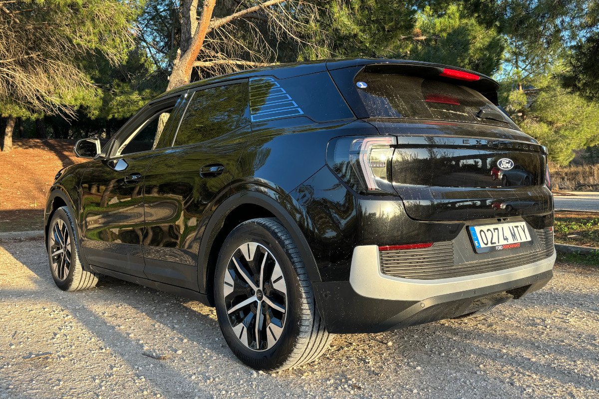 Ford-Explorer
