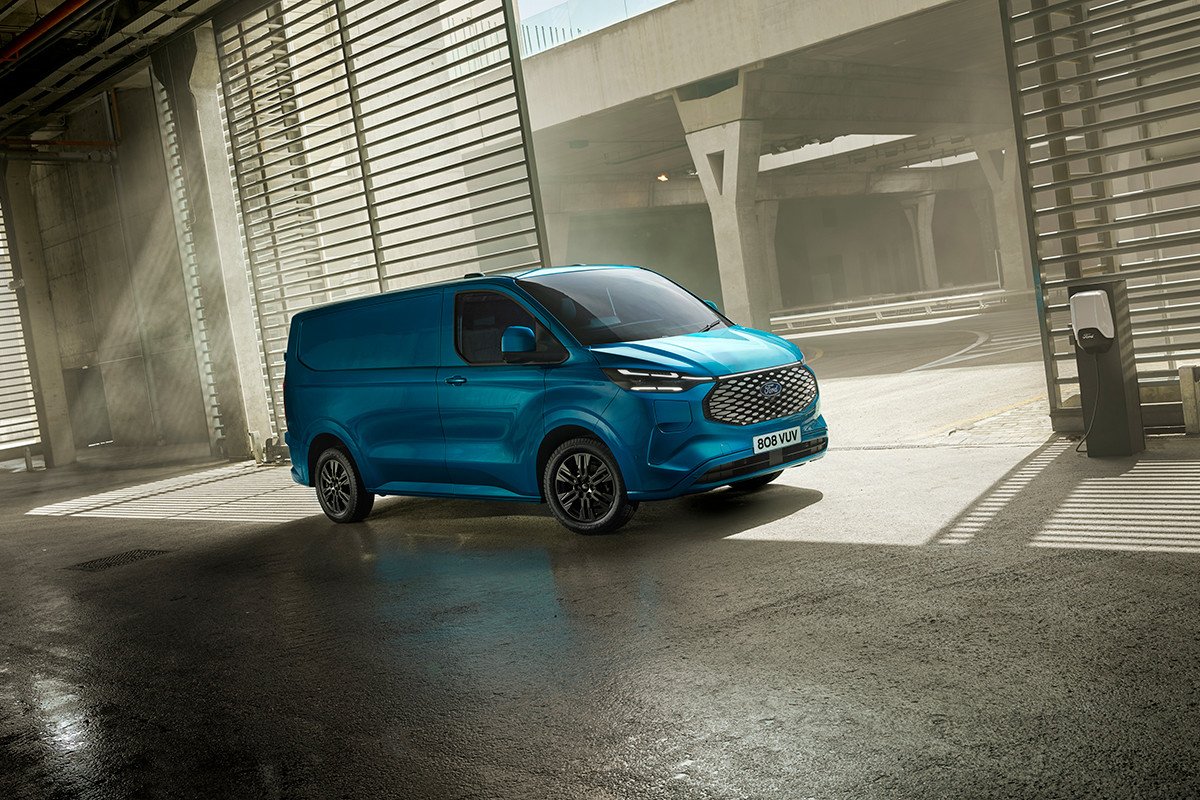 Nueva Ford E-Transit Custom, la revolución eléctrica para los pequeños negocios