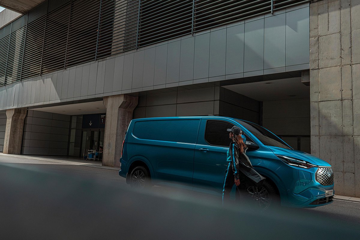 Nueva Ford E-Transit Custom, la revolución eléctrica para los pequeños negocios