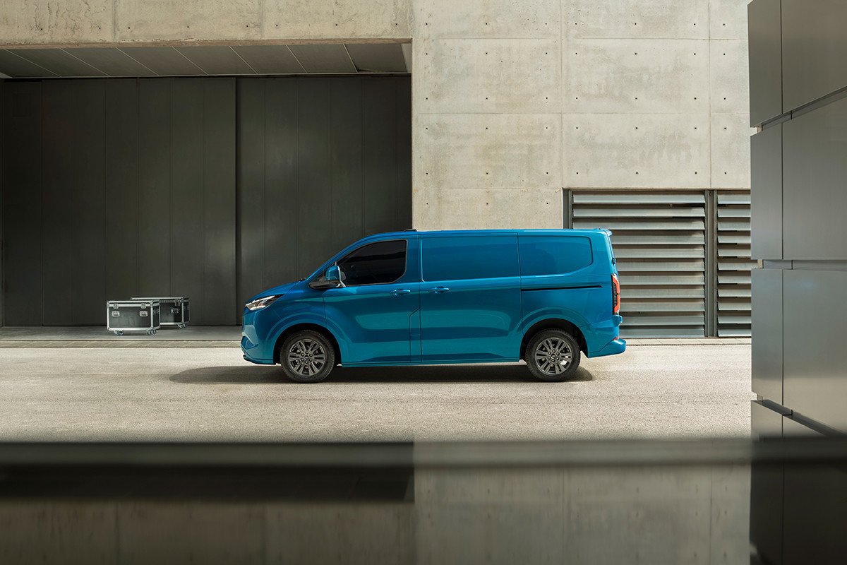 Nueva Ford E-Transit Custom, la revolución eléctrica para los pequeños negocios