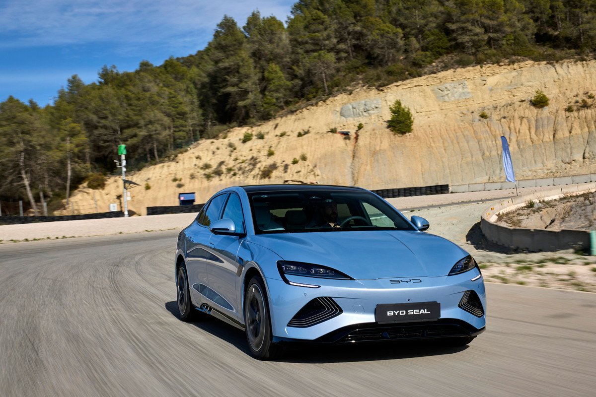 Prueba BYD Seal: la berlina eléctrica que rivaliza directamente con el Tesla Model 3
