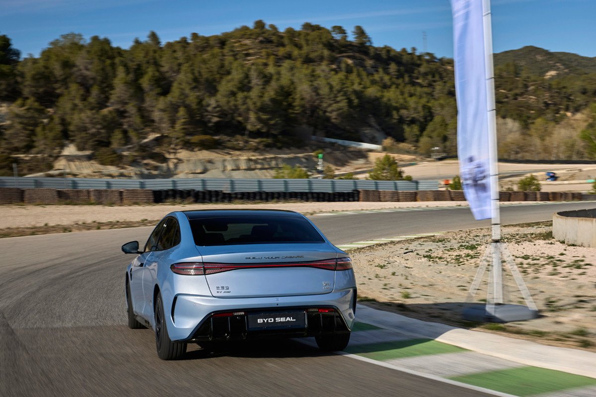 Prueba BYD Seal: la berlina eléctrica que rivaliza directamente con el Tesla Model 3