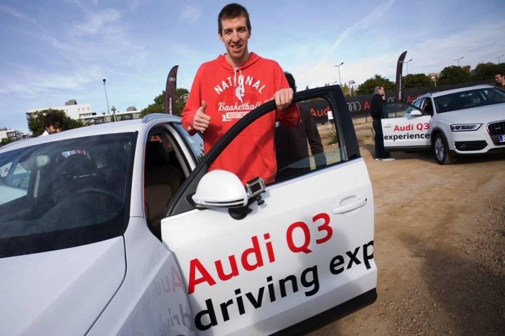 Audi Q3 y los jugadores del Regal Barcelona, galería de fotos