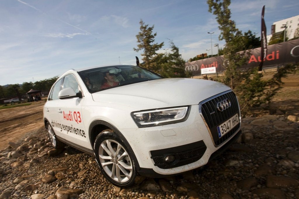 Audi Q3 y los jugadores del Regal Barcelona, galería de fotos