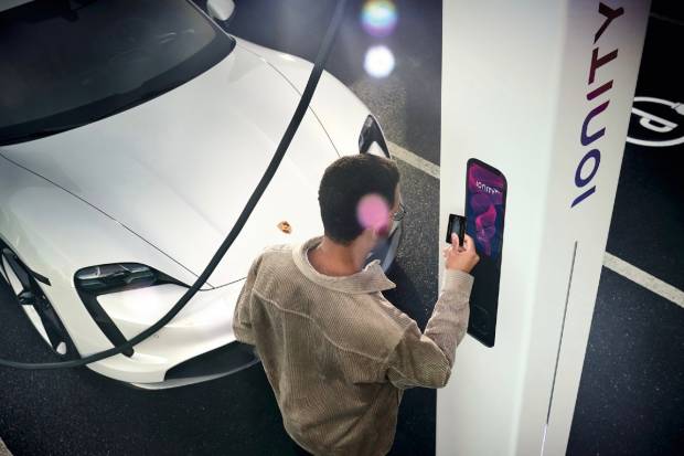 Porsche Taycan: así carga y gestiona la batería 