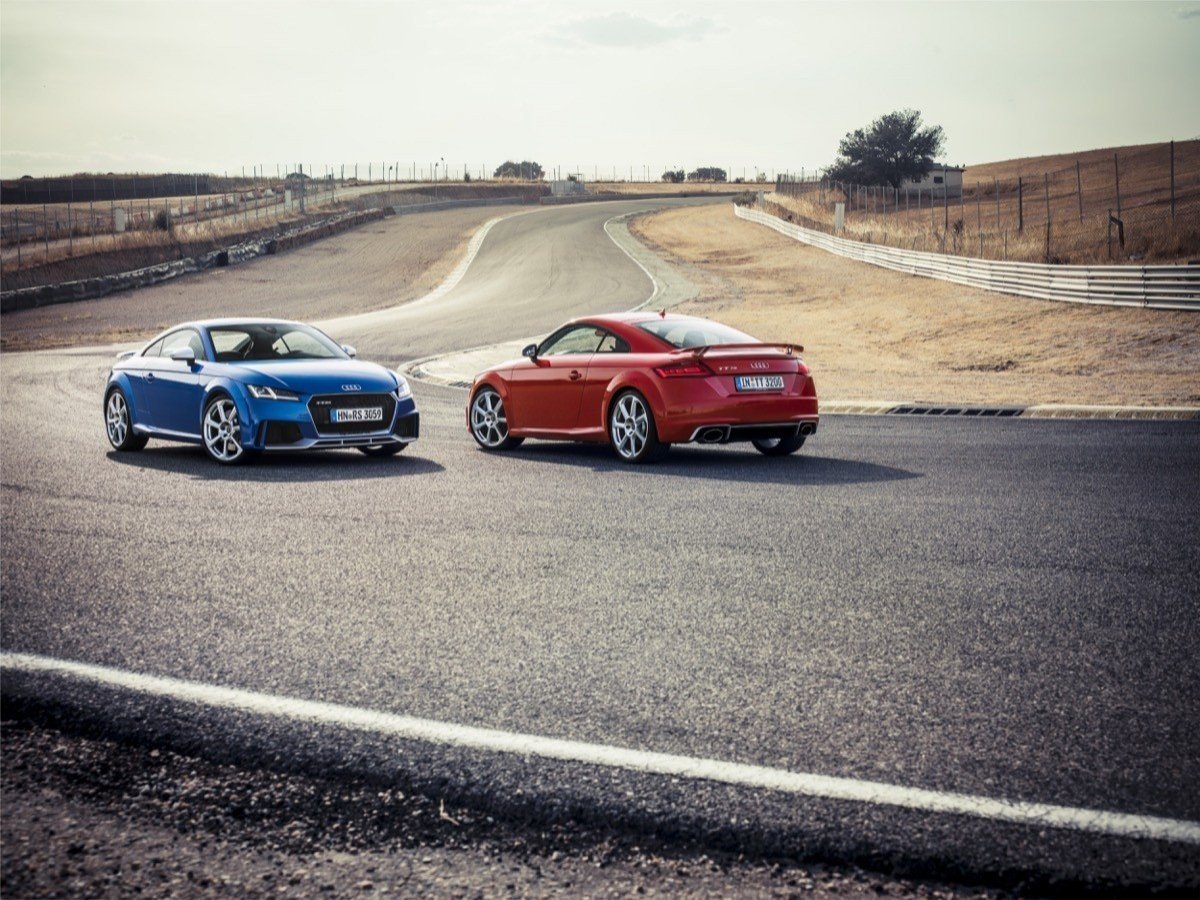 Prueba Audi TT RS Coupé y Roadster: eficacia pura