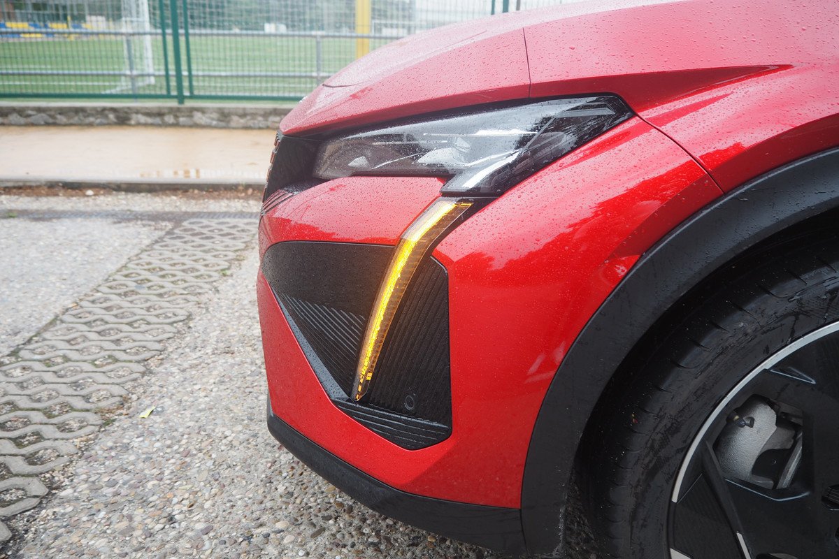 Prueba y opinión del Peugeot 408: interior, precio y análisis del acabado GT