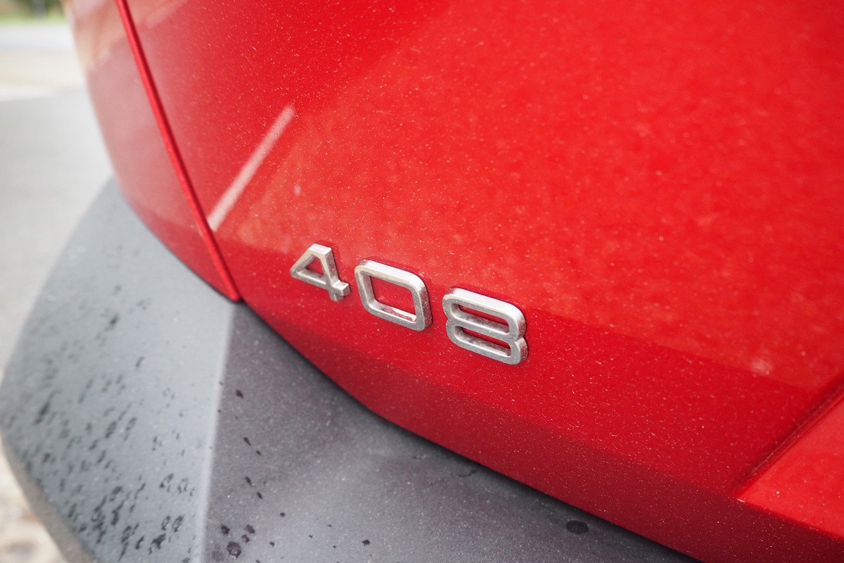 Prueba y opinión del Peugeot 408: interior, precio y análisis del acabado GT
