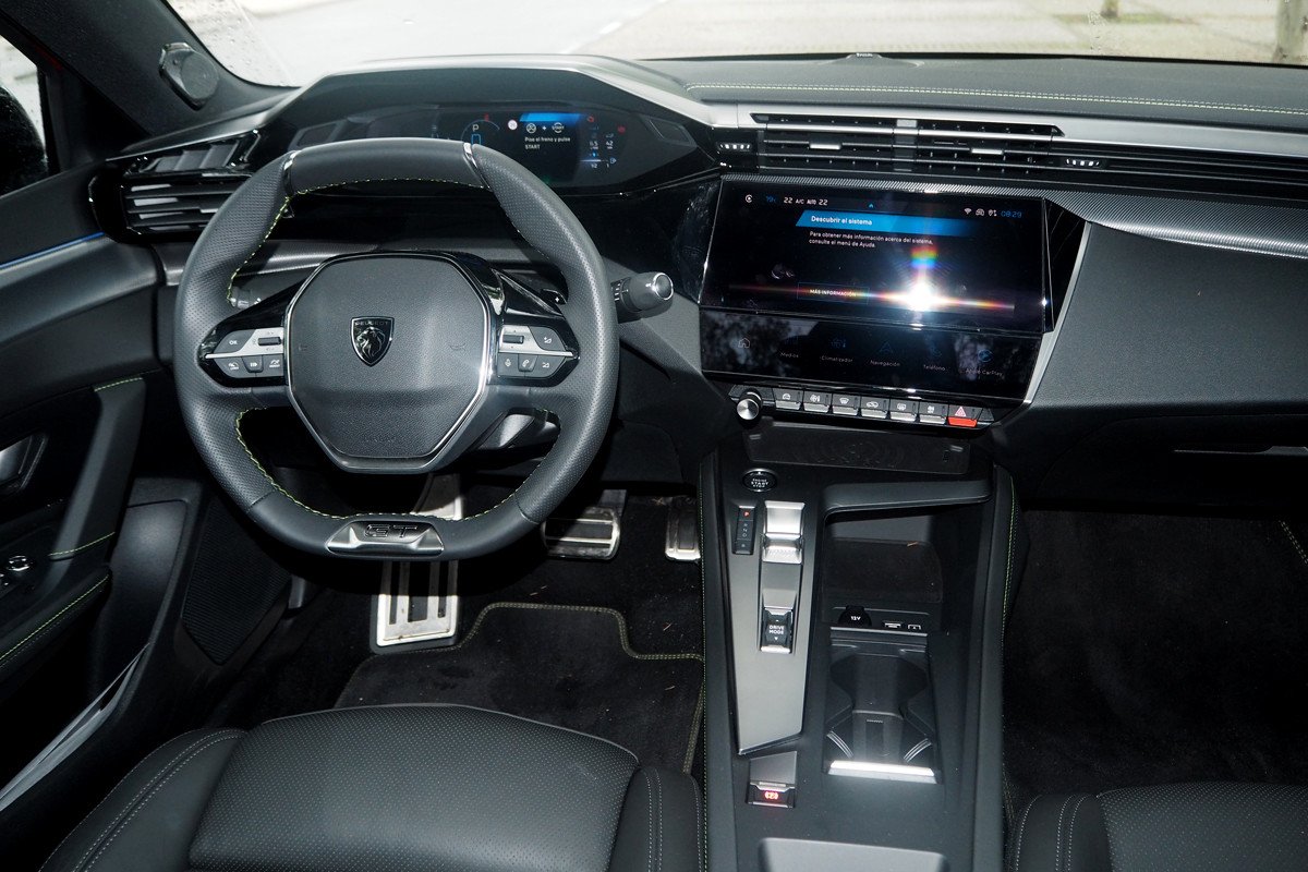Prueba Peugeot 408