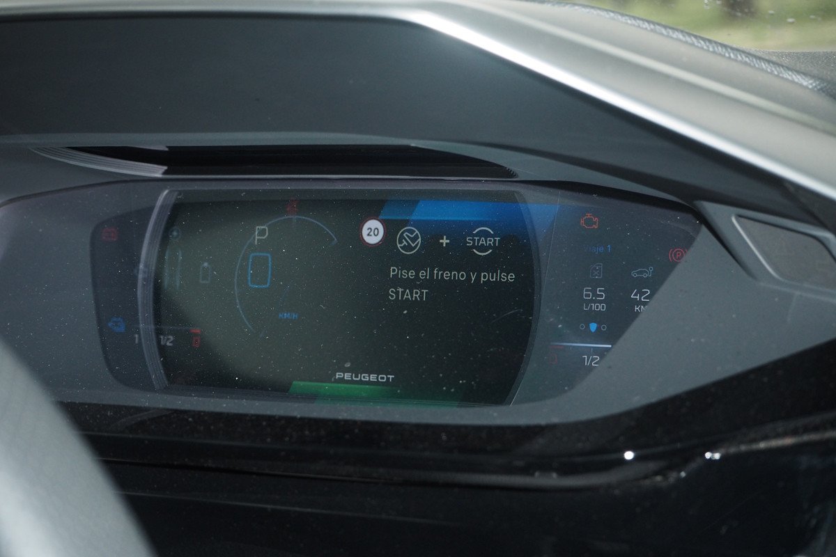 Prueba Peugeot 408