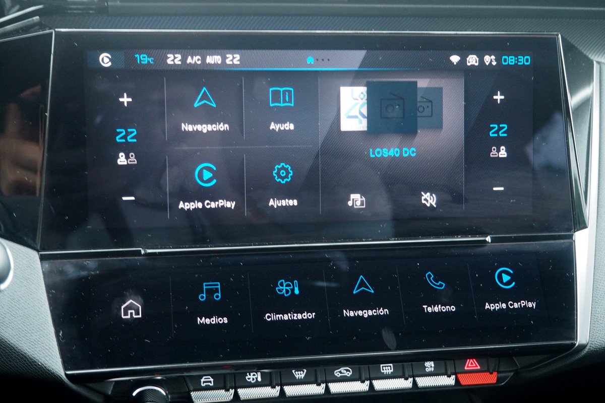 Prueba y opinión del Peugeot 408: interior, precio y análisis del acabado GT