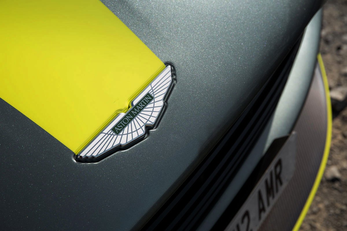 Aston Martin DB11 AMR, todavía más deportivo