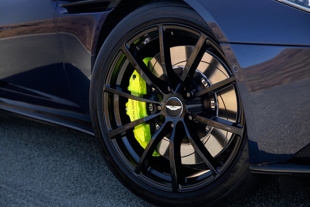 Aston Martin DB11 AMR, todavía más deportivo